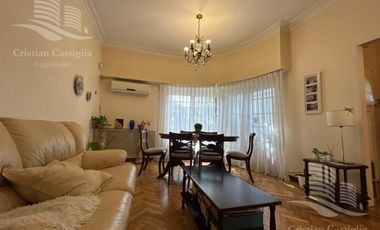 Casa 4 Ambientes de 2 Plantas, con Jardin, Balcón y Terraza en Florida