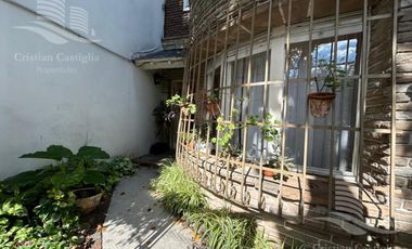Casa 4 Ambientes de 2 Plantas, con Jardin, Balcón y Terraza en Florida