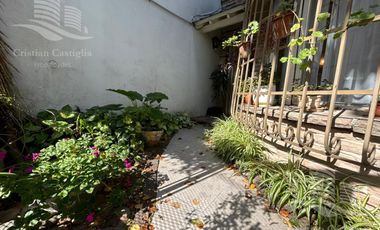 Casa 4 Ambientes de 2 Plantas, con Jardin, Balcón y Terraza en Florida
