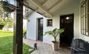 Casa 4 Ambientes de 2 Plantas, con Jardin, Balcón y Terraza en Florida