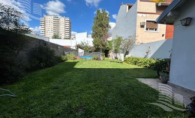 Casa 4 Ambientes de 2 Plantas, con Jardin, Balcón y Terraza en Florida