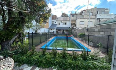 Casa 4 Ambientes de 2 Plantas, con Jardin, Balcón y Terraza en Florida