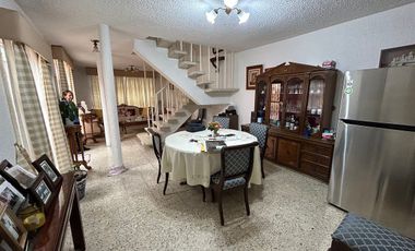 Vendo casa Av.Playa Villa del Mar Col.Militar Marte Iztacalco Cdmx