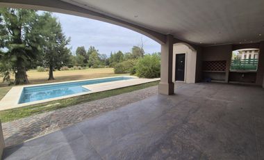 Casa 5 ambientes VENTA Saint Thomas Canning