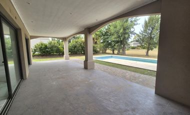 Casa 5 ambientes VENTA Saint Thomas Canning