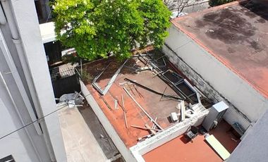 Departamento 3 ambientes en venta en Florida, próximo a estación.