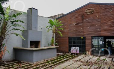 Local en venta en el bajo de San Isidro - Excelente ubicación