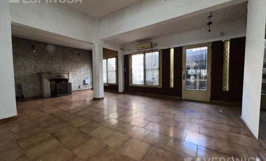 Casa en venta en Moron