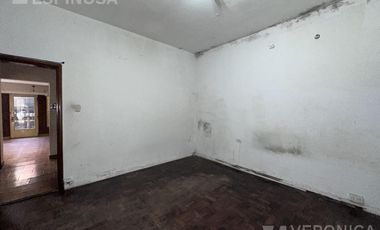 Casa en venta en Moron