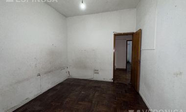 Casa en venta en Moron