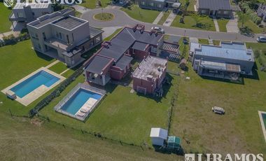VENTA en  San Sebastián, área 12 MB