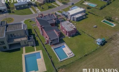 VENTA en  San Sebastián, área 12 MB