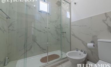 VENTA en  San Sebastián, área 12 MB