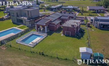 VENTA en  San Sebastián, área 12 MB