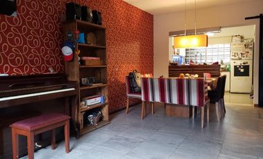 Casa - Burzaco