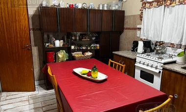 IMPECABLE QUINTA PARA EVENTOS O FIN DE SEMANA EN GLEW