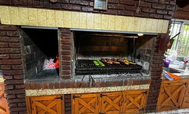 IMPECABLE QUINTA PARA EVENTOS O FIN DE SEMANA EN GLEW