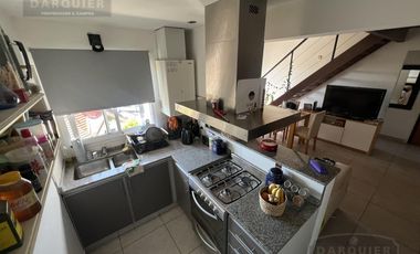 Departamento DE 3 AMBIENTES MAS ESCRITORIO EN DUPLEX