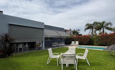 Casa en Venta Altos de Hudson 2 de 3 dormitorios, parque y pileta