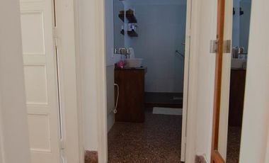 Casa de tres dormitorios con local comercial y quincho | San Carlos de Bolívar