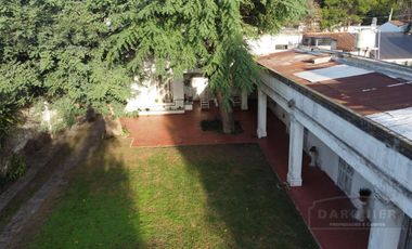 CASA ANTIGUA EN ADROGUE