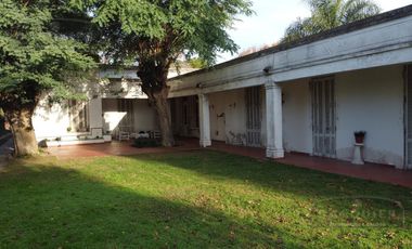 CASA ANTIGUA EN ADROGUE