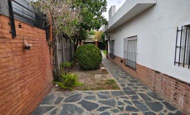 VENDE EXCELENTE CHALET