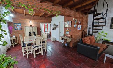 VENDE EXCELENTE CHALET