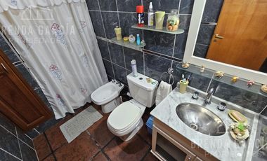 Casa En Venta En Barrio Cerrado