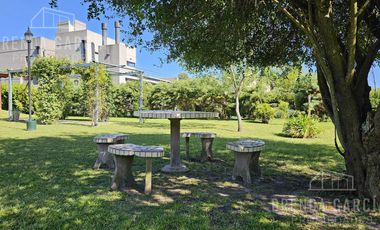 Casa En Venta En Barrio Cerrado