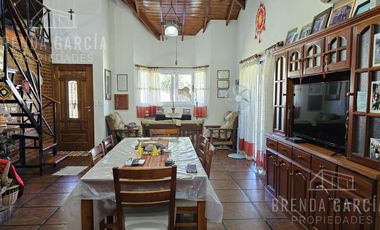 Casa En Venta En Barrio Cerrado