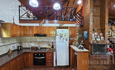 Casa En Venta En Barrio Cerrado