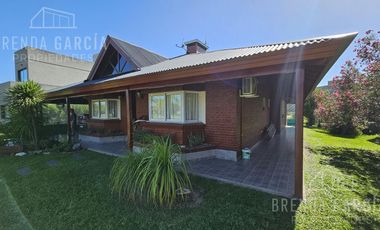 Casa En Venta En Barrio Cerrado