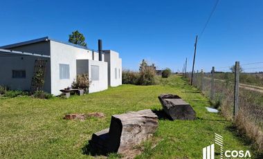 Venta Casa 2 dormitorios con jardín y piscina Oliveros Santa Fe