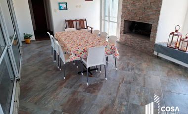 Venta Casa 2 dormitorios con jardín y piscina Oliveros Santa Fe