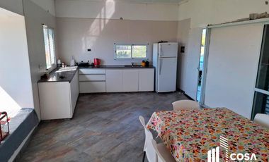 Venta Casa 2 dormitorios con jardín y piscina Oliveros Santa Fe