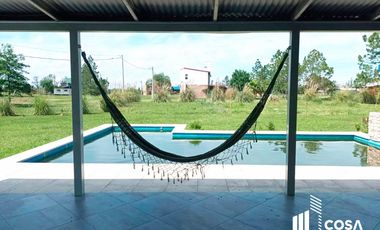 Venta Casa 2 dormitorios con jardín y piscina Oliveros Santa Fe