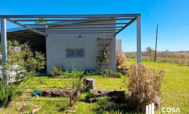 Venta Casa 2 dormitorios con jardín y piscina Oliveros Santa Fe