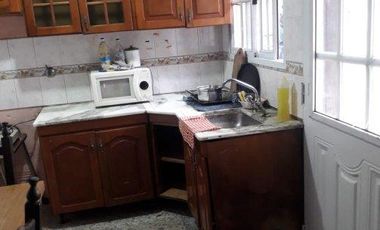 Vende casa y galpon excelente ubicación