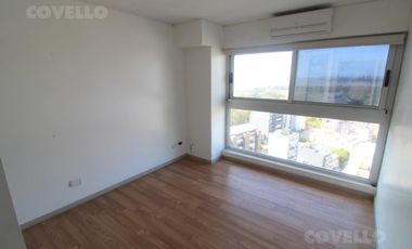 Venta  departamento de 4 ambientes con cochera - Olivos