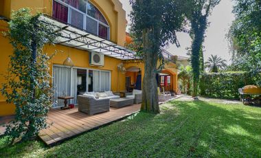 Casa en Venta en Juan Maria Gutierrez