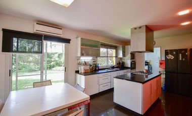 Casa en Venta en Juan Maria Gutierrez