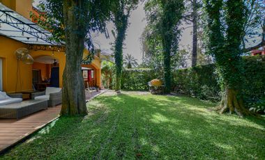 Casa en Venta en Juan Maria Gutierrez