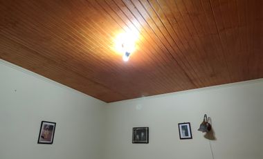ACOGEDORA CASA EN VENTA EN MACUL
