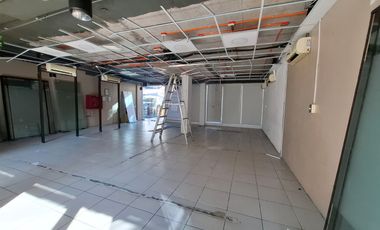 ARRIENDO LOCAL 97 MTS2 TOTALES ALTA AFLUENCIA PEATONAL