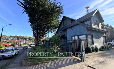 Excelente casa con patente comercial en excelente ubicación en Puerto Varas