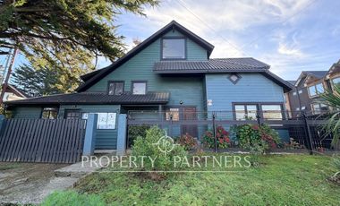 Excelente casa con patente comercial en excelente ubicación en Puerto Varas