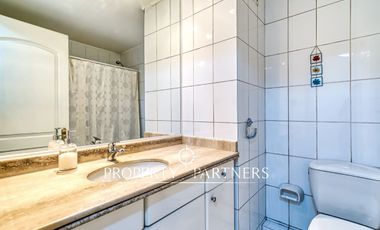 Excelente y amplio departamento en barrio residencial, Colegio Alemán