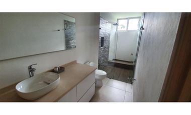 VENDO CASA CAMPESTRE, CONDOMINIO SANTA TERESITA.
