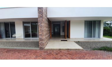 VENDO CASA CAMPESTRE, CONDOMINIO SANTA TERESITA.